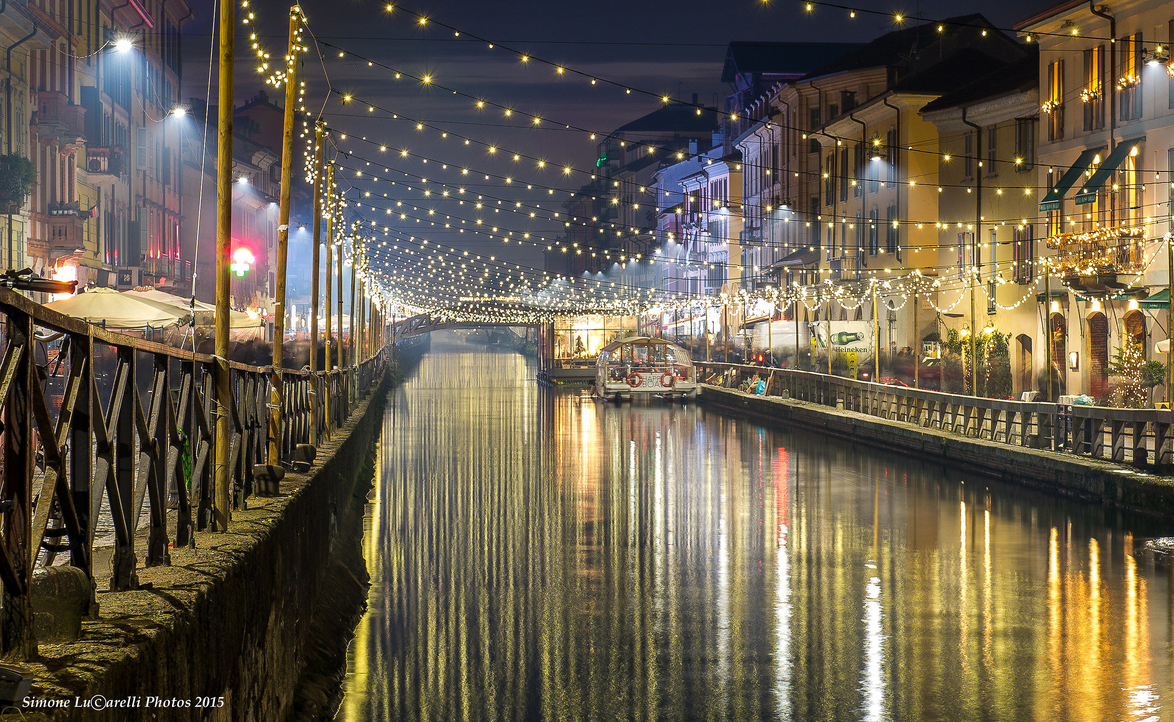 1000 lights of the waterway in Milan...