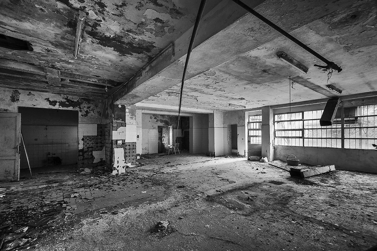 ... Abandoned hotels in Trentino .....
