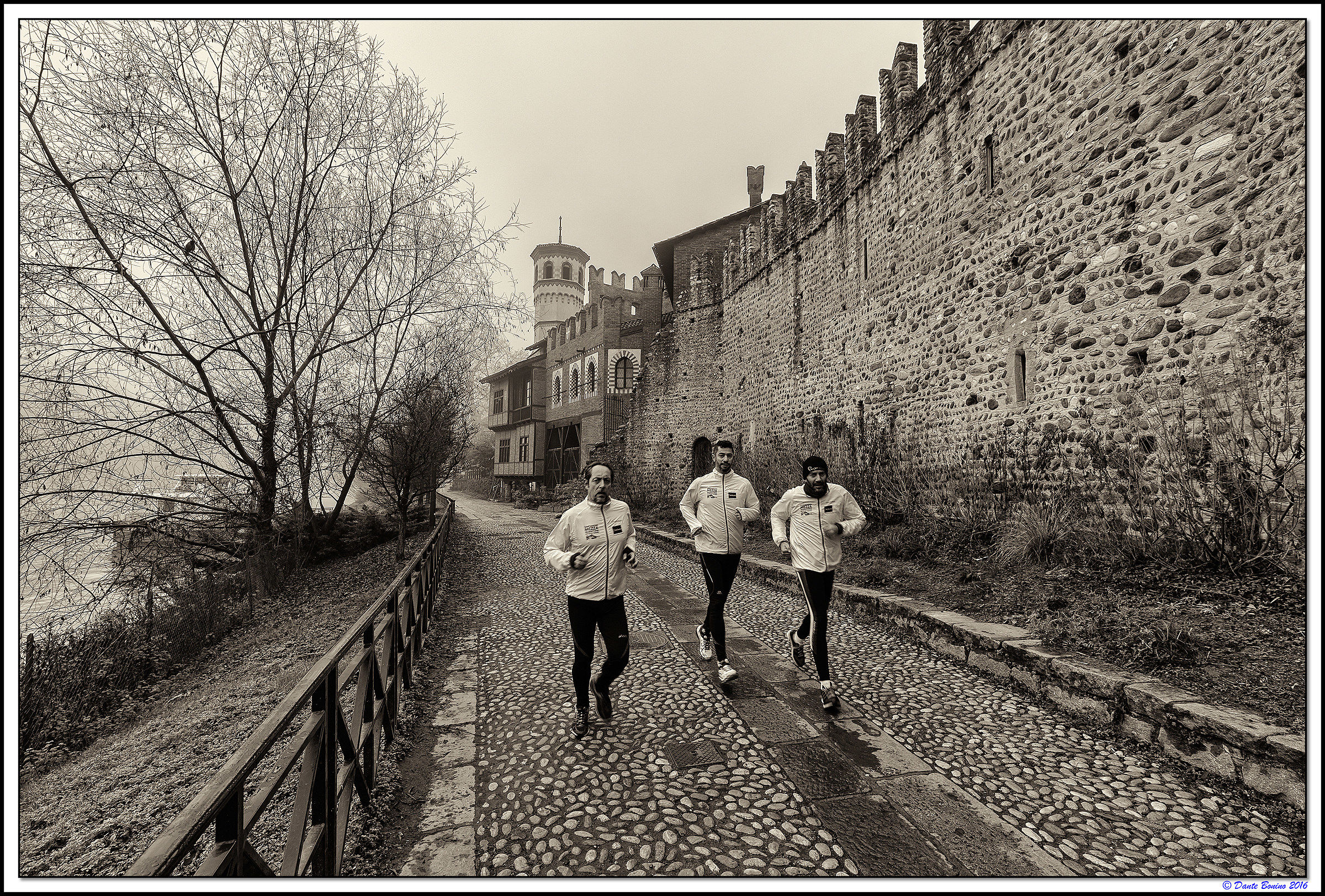 Running between the walls of the Borgo...