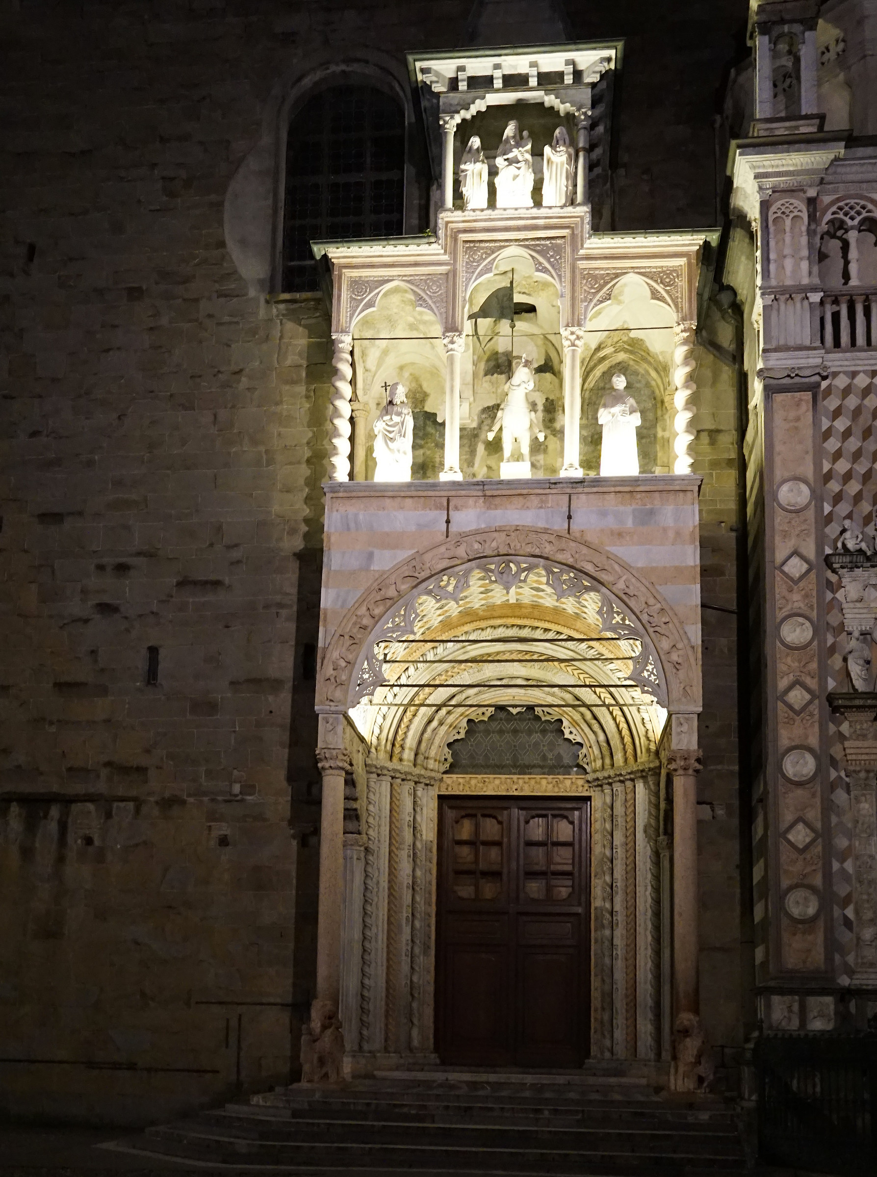 Night walk to Bergamo...