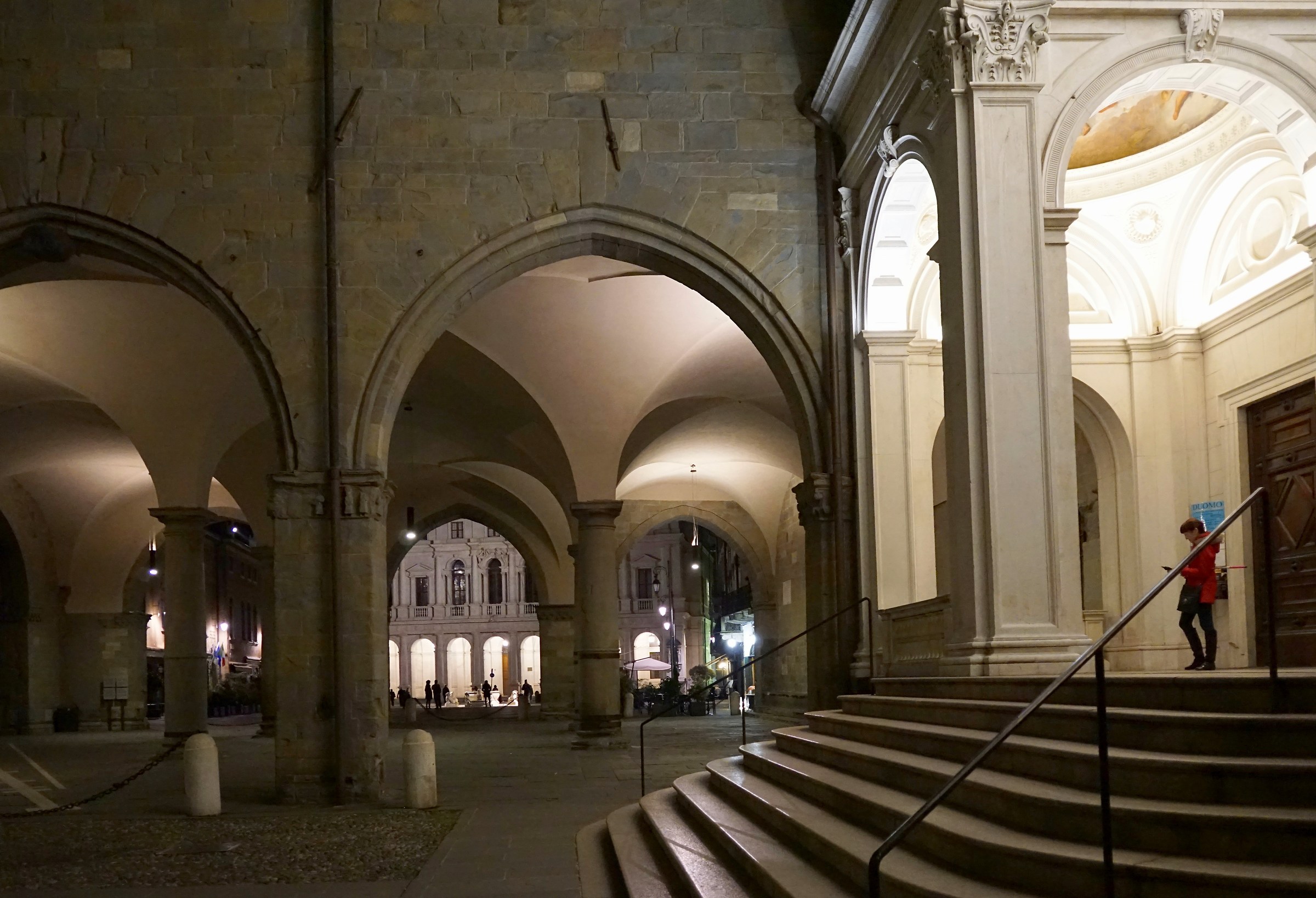 Night walk to Bergamo...