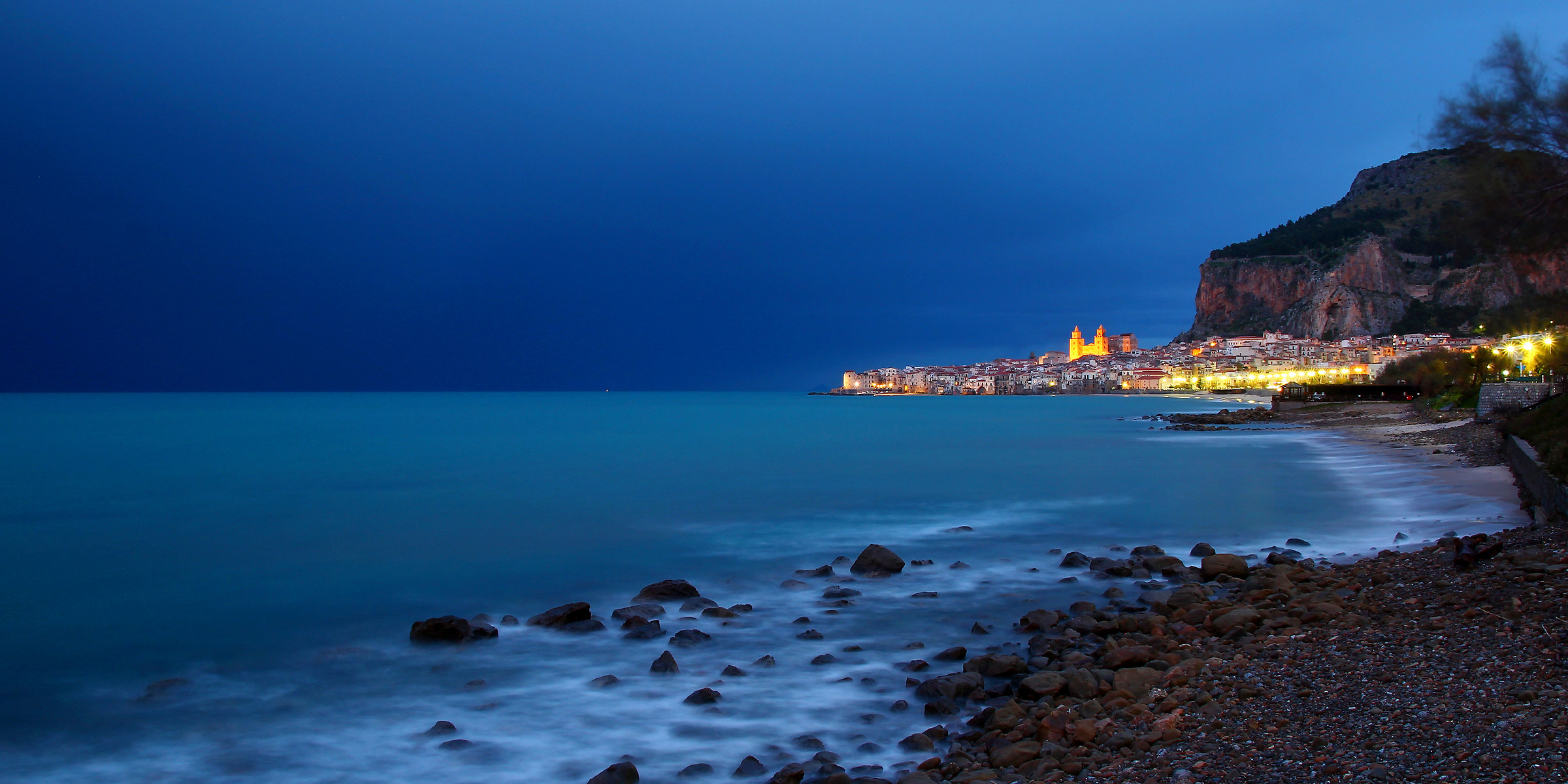 Cefalu, between the sea and history....