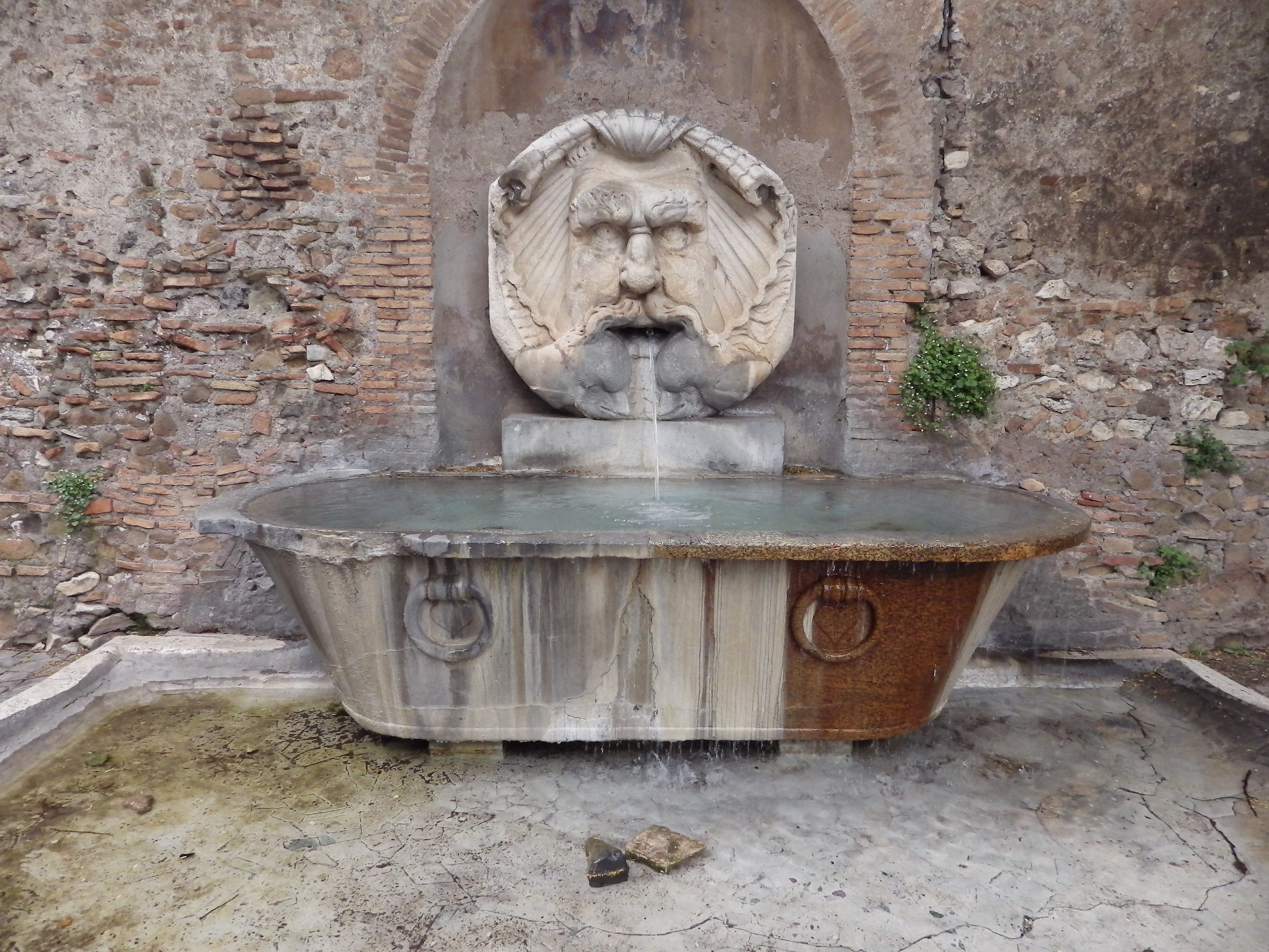 The fountain of the Mask - Rome...