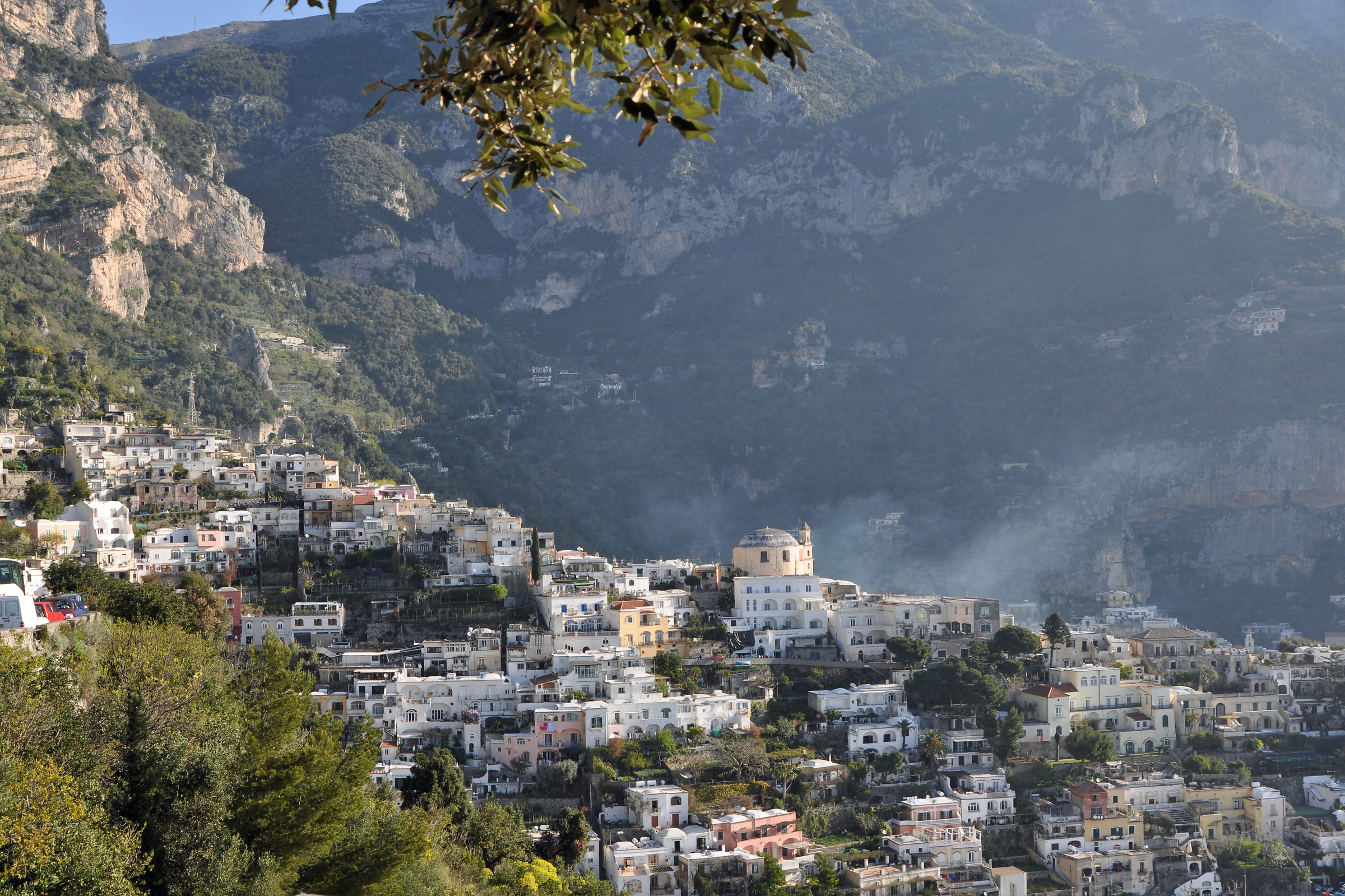 In Positano smoke chimneys ......