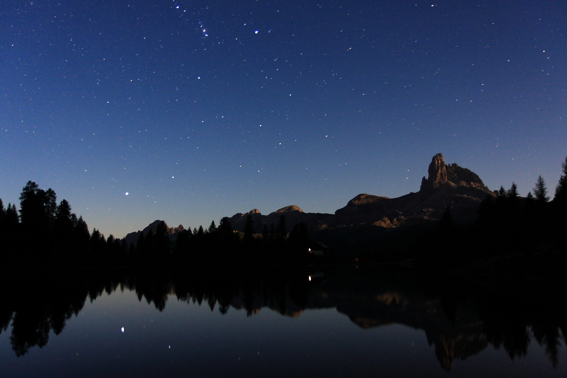 Notte al lago Federa...