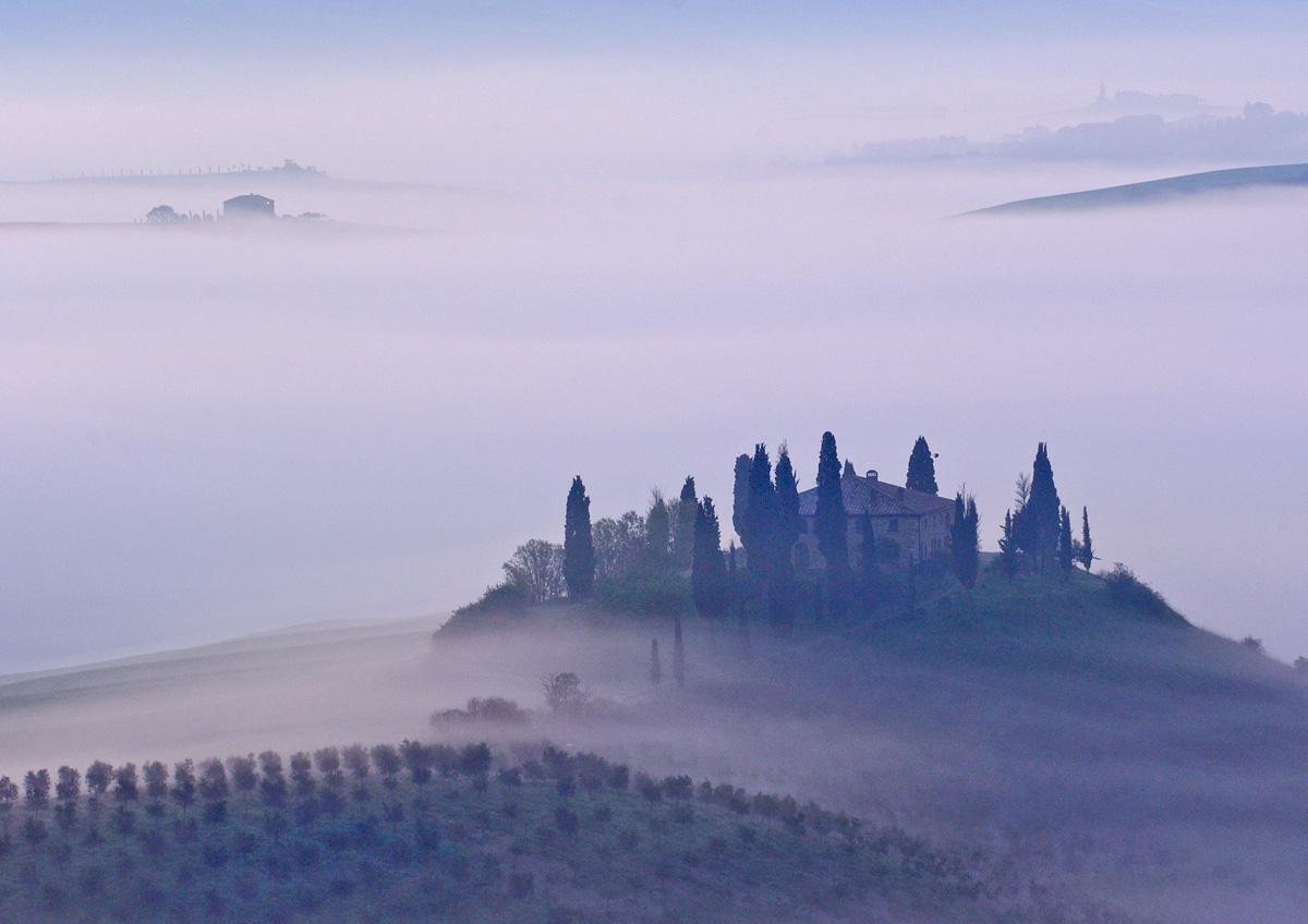 Sunrise in Val d'Orcia ......