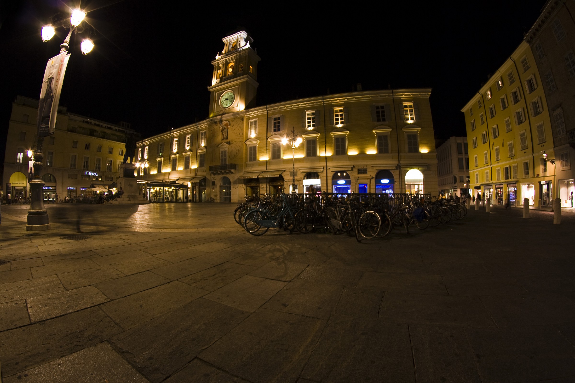 Piazza Garibaldi...