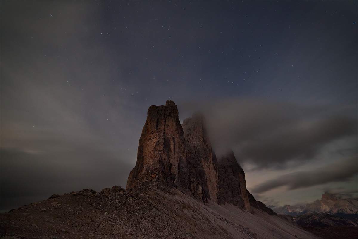 Three Peaks at night (first test)...