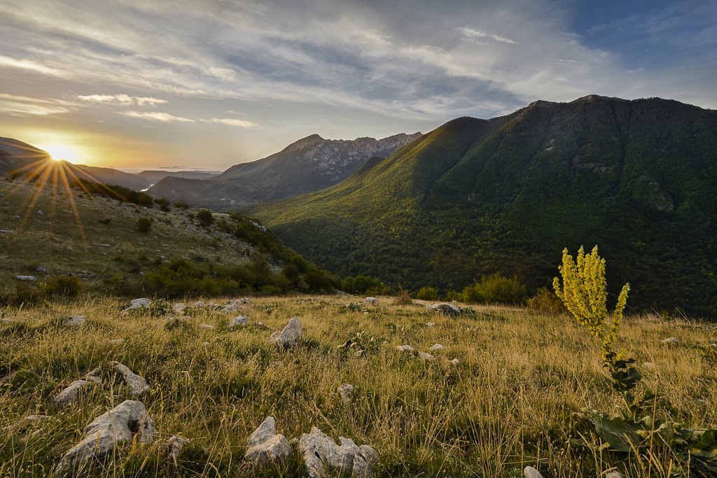 alba sul parco nazionale d'Abruzzo...