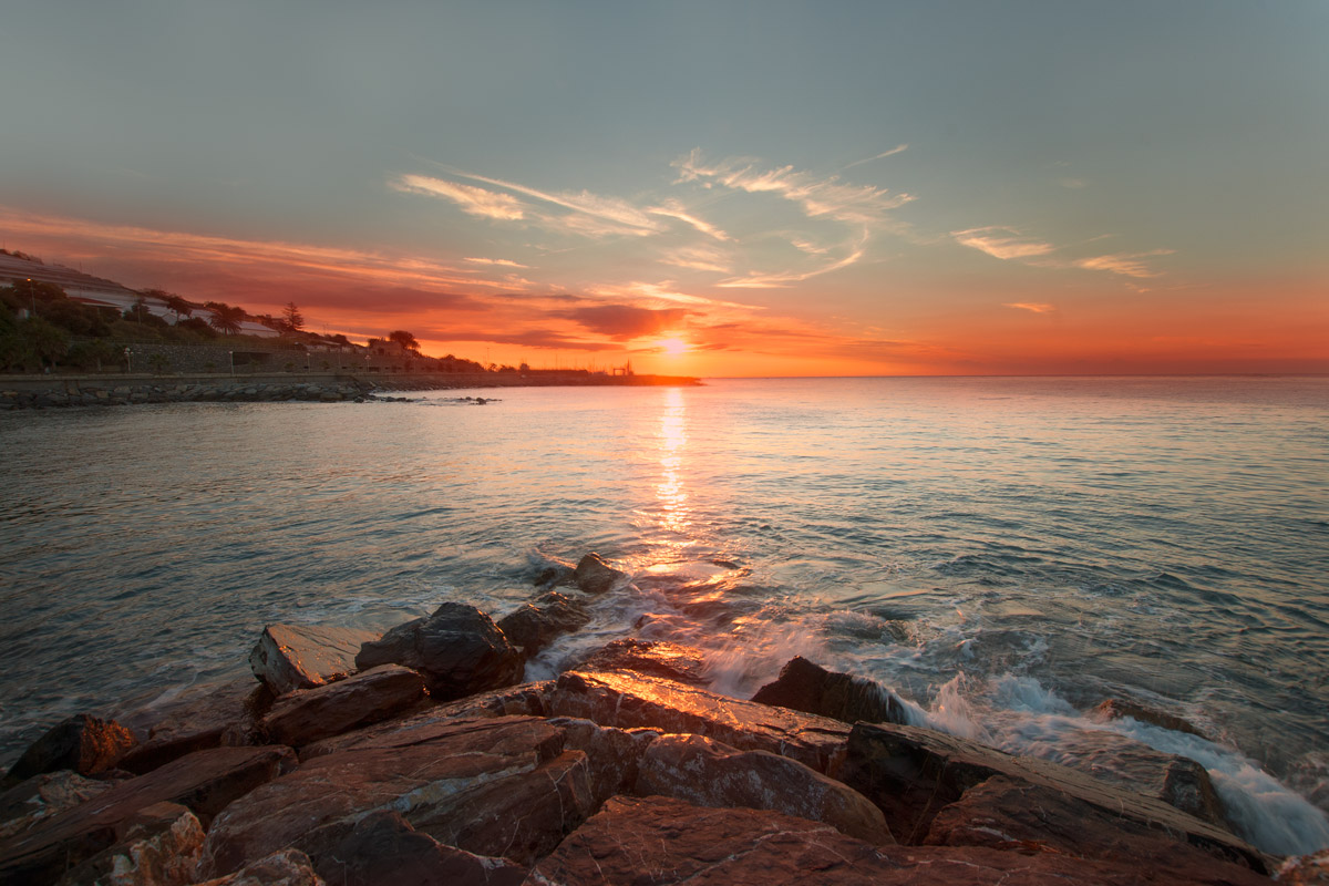 Alba a Santo Stefano al Mare...