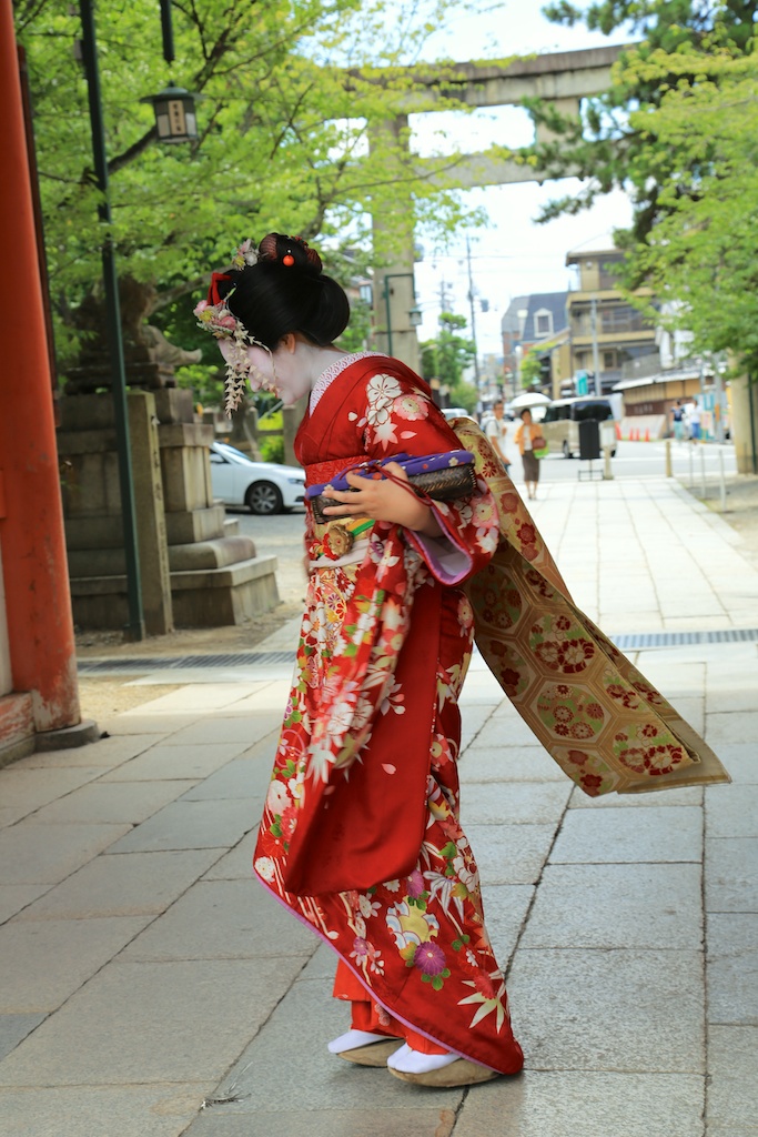Kyoto Gheisa o Maiko incontrata per strada...