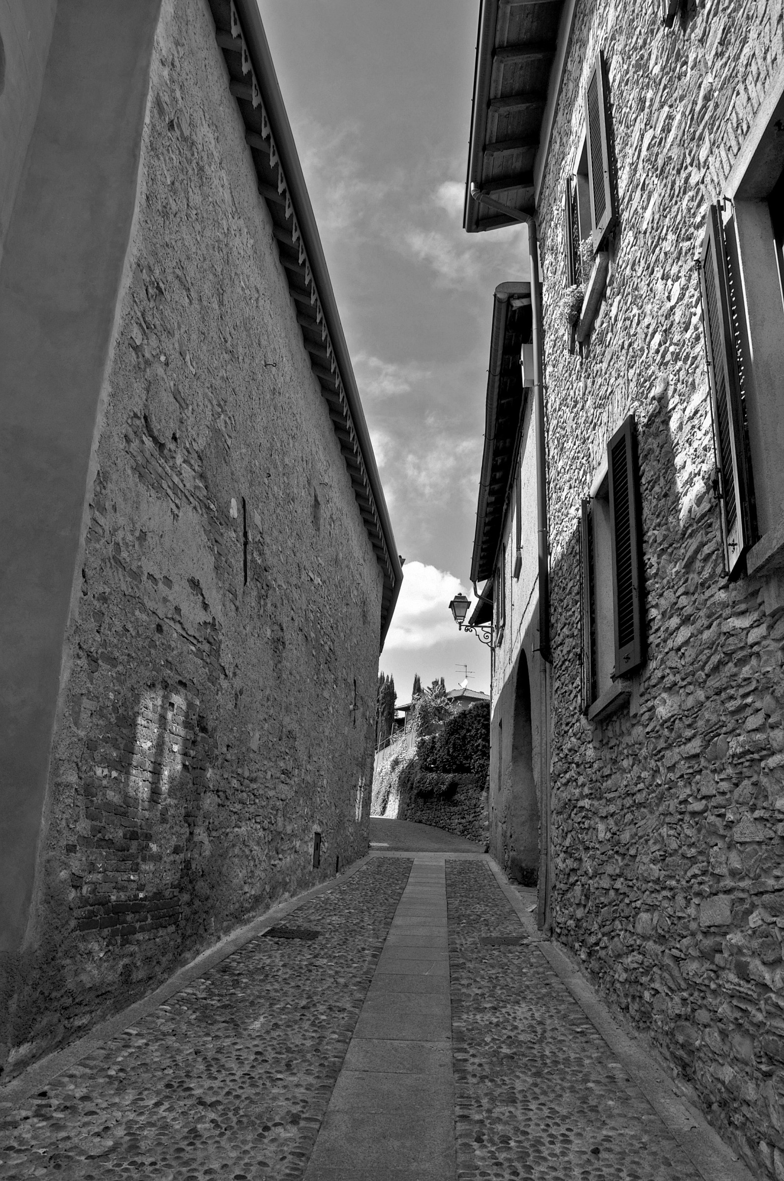 Street - Montevecchia...
