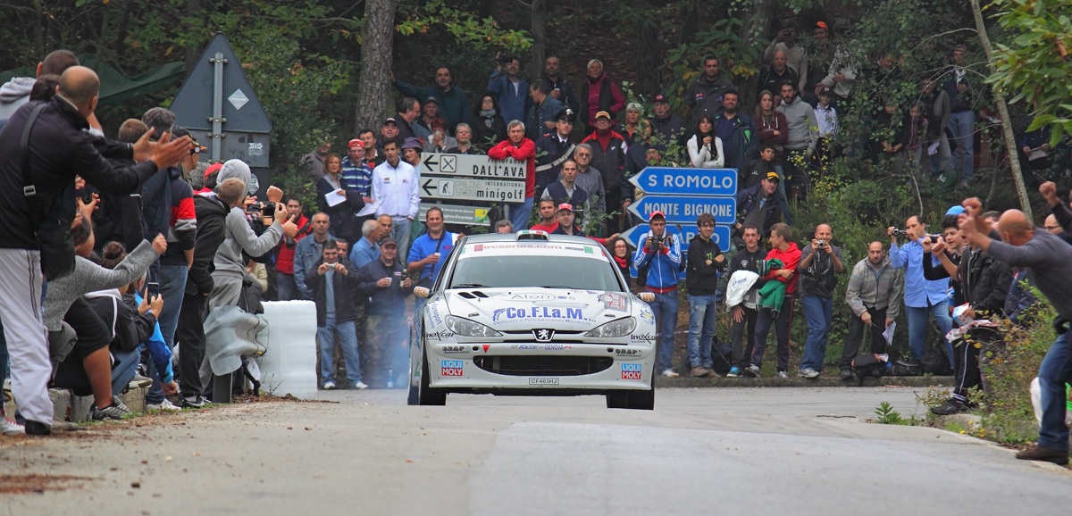 Pubblico da rally -Sanremo 2012...