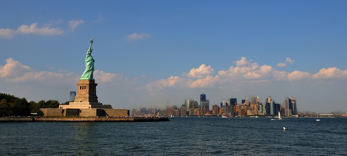 New York - Statue of Liberty...