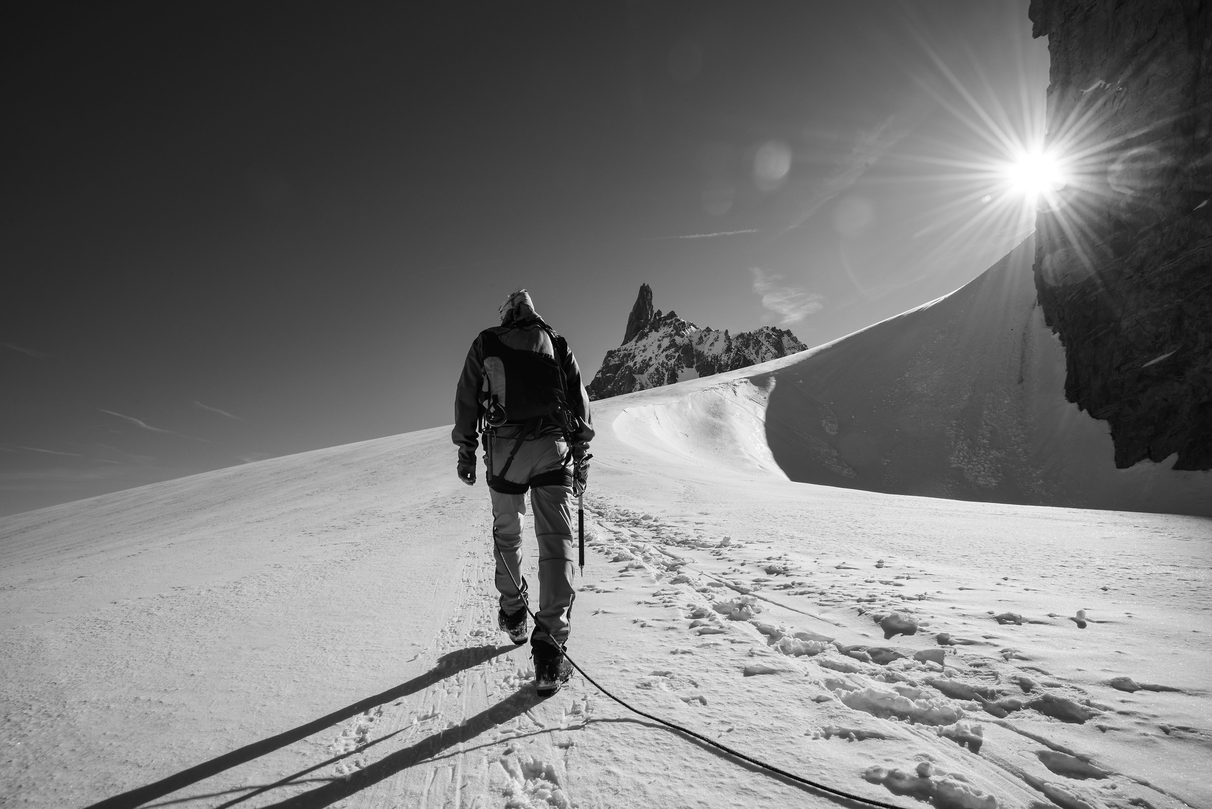 Towards the Giant's tooth...