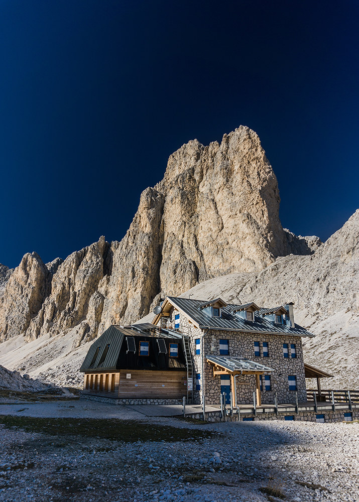 Antermoria Refuge-Catinaccio...