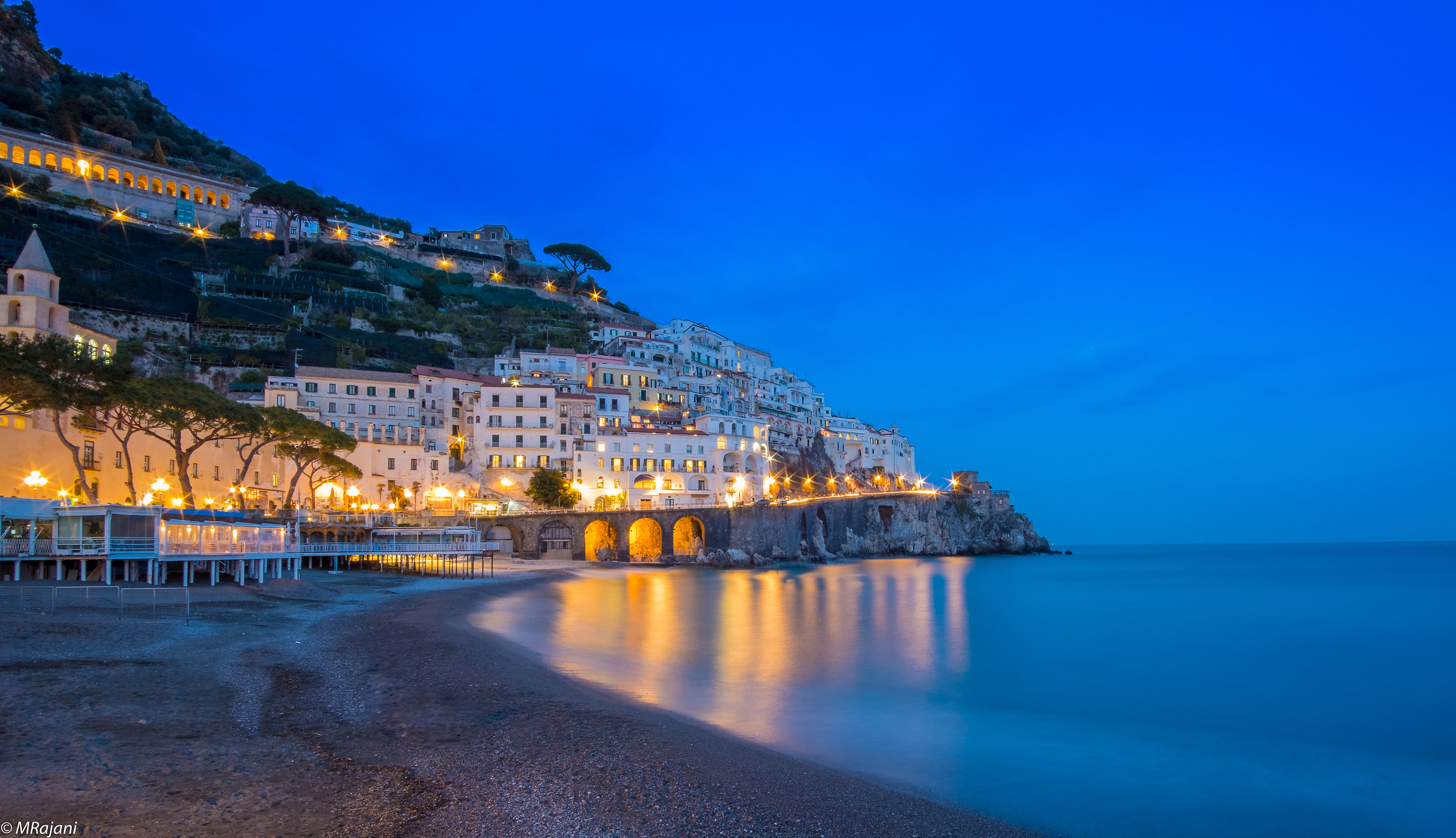 Amalfi-Beach ...