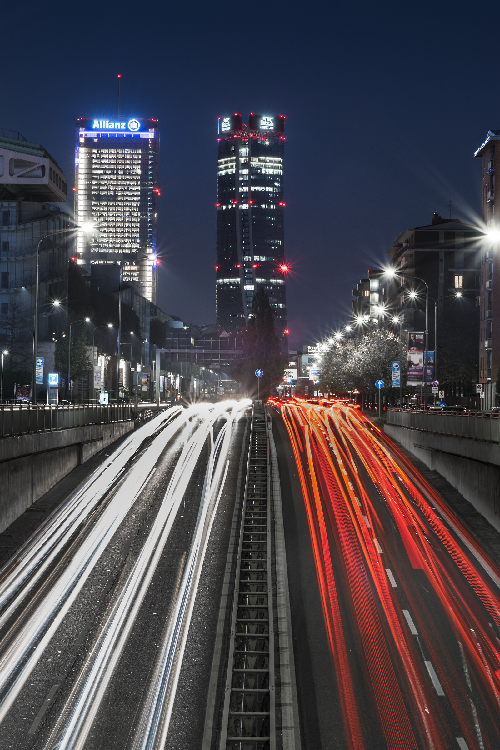 Lights to city life....