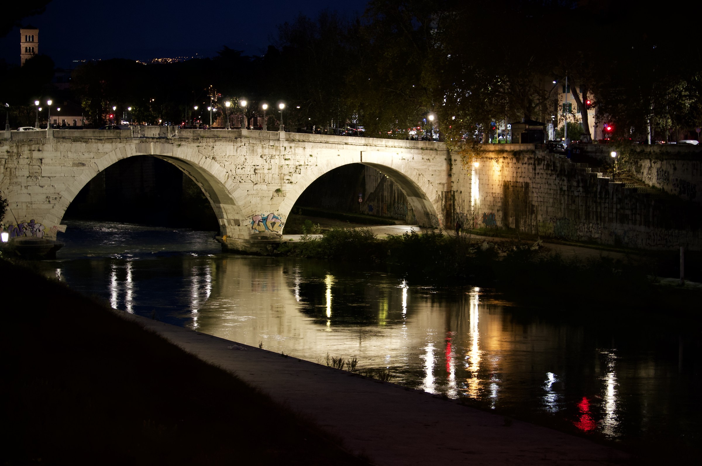 Rome Bridge-Tevere...