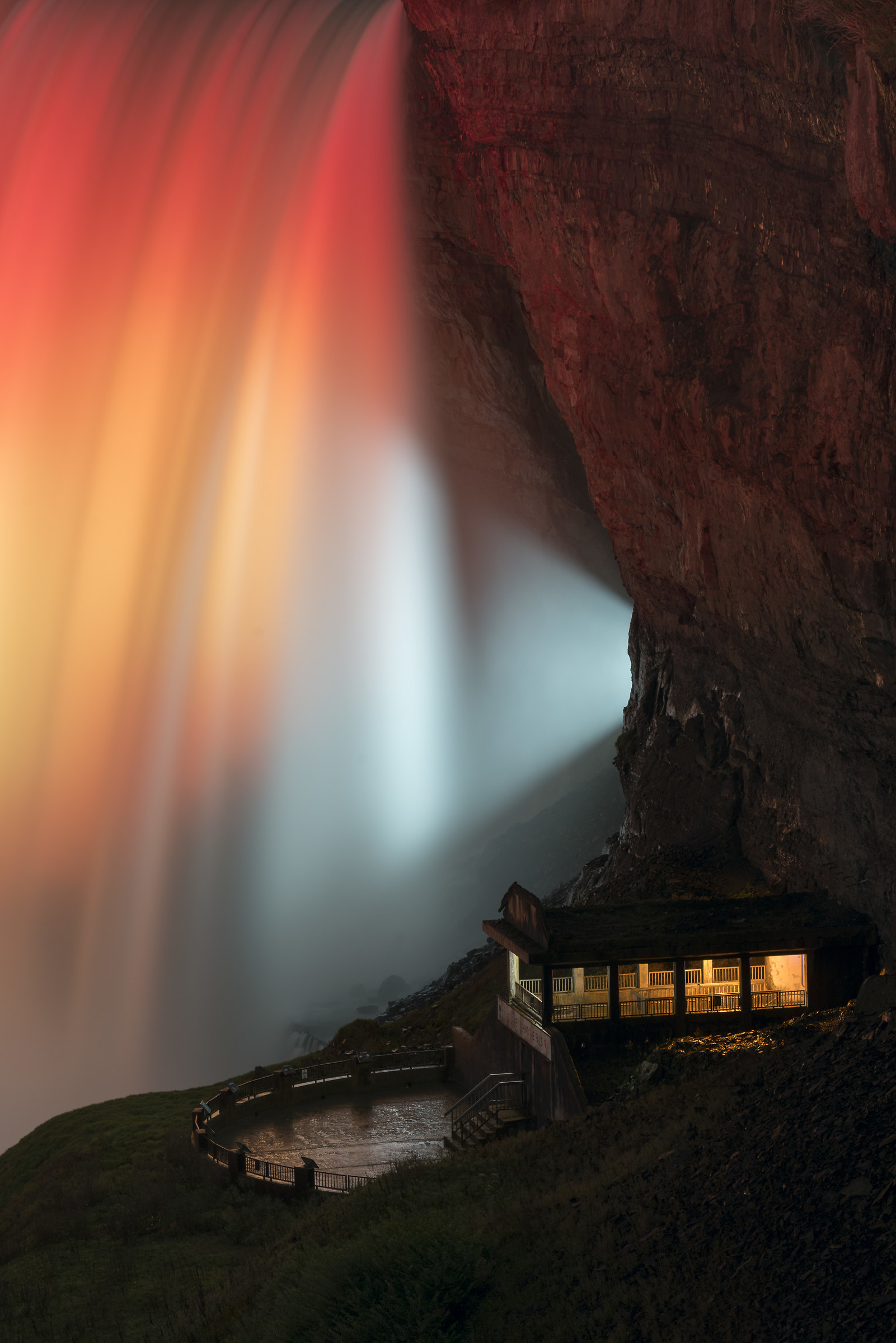  Niagara Falls by Night...
