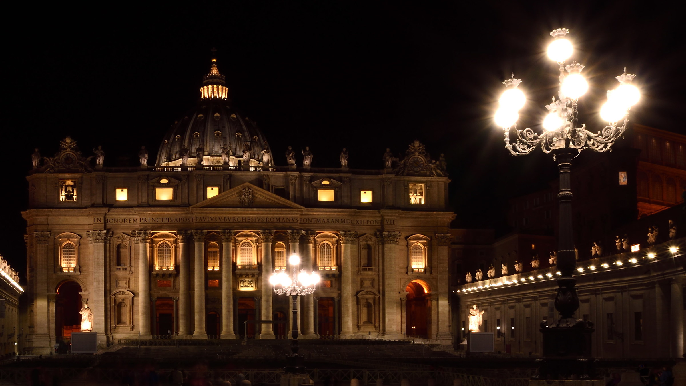 San Pietro by night...