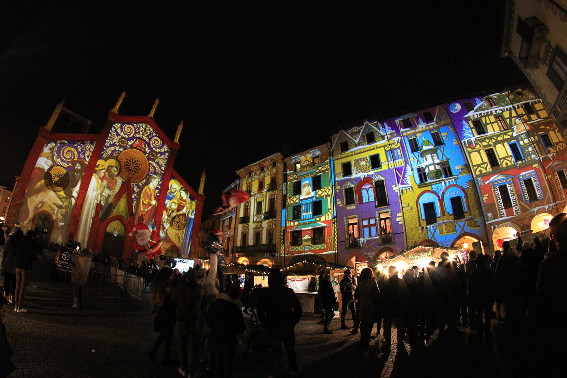 Pinerolo, Piazza del Duomo, Christmas lights...