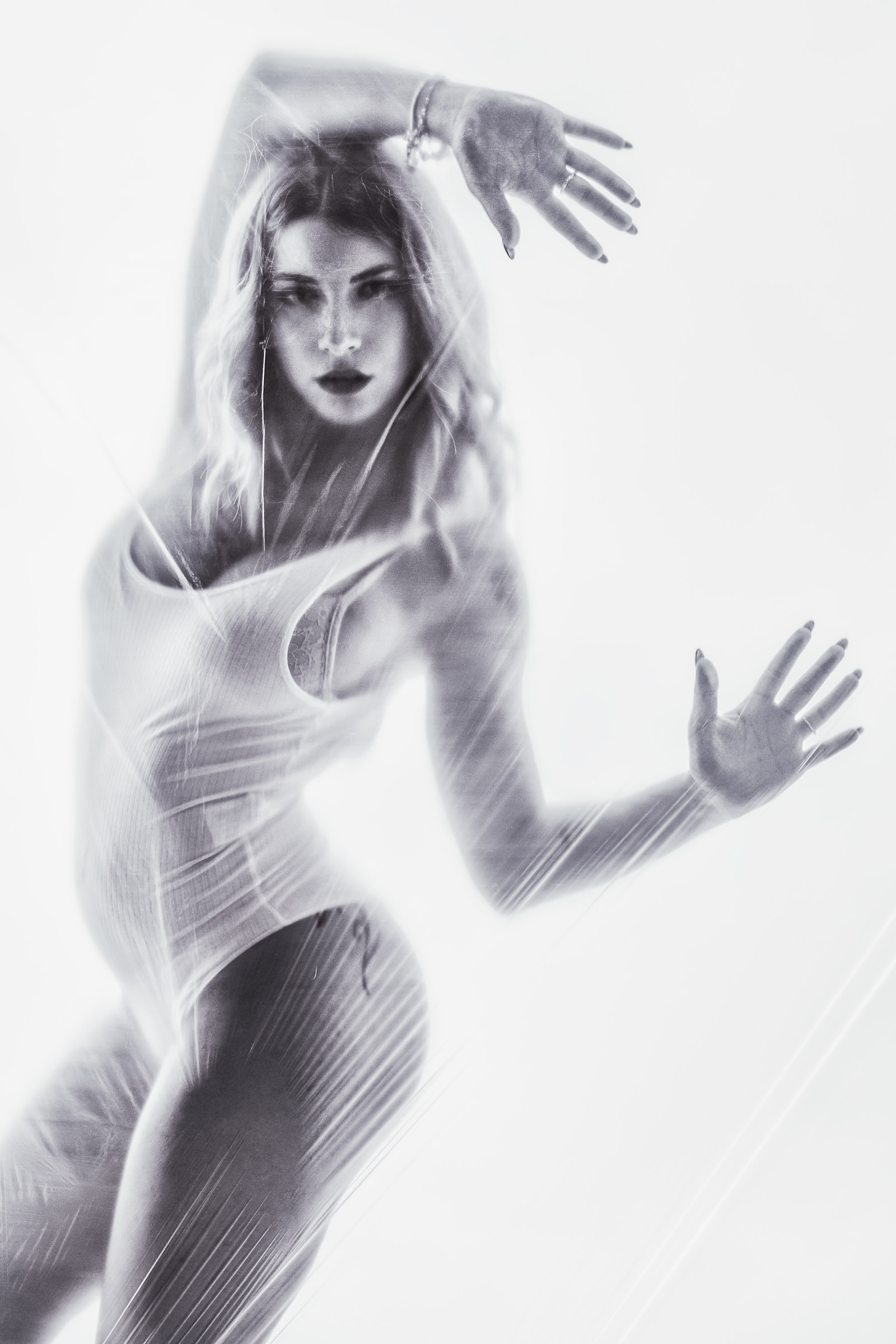 Cellophane  (Alice)...