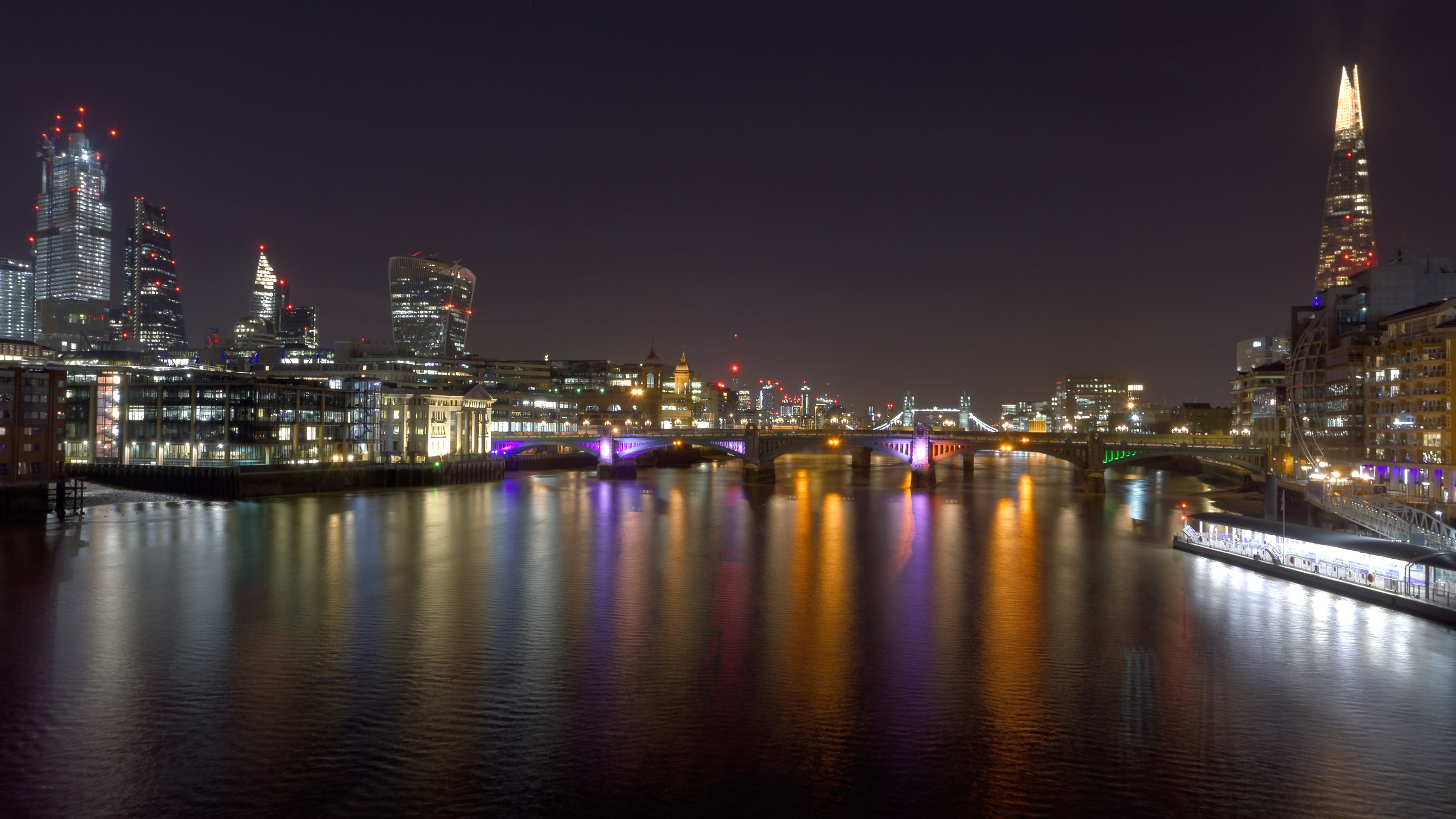 Night Thames...