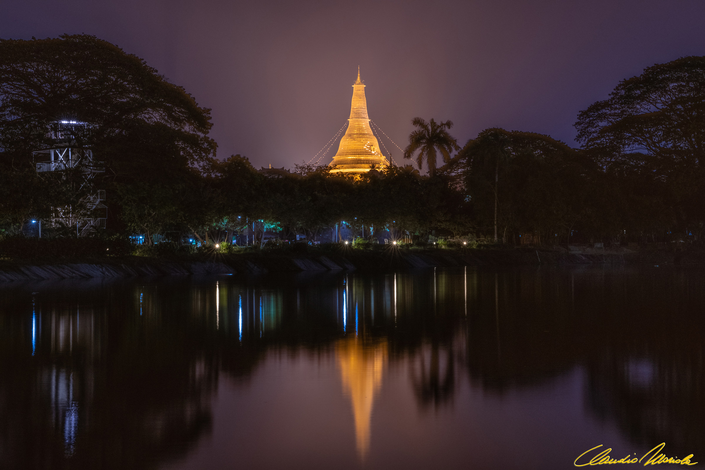Shwedagon Pagoda...