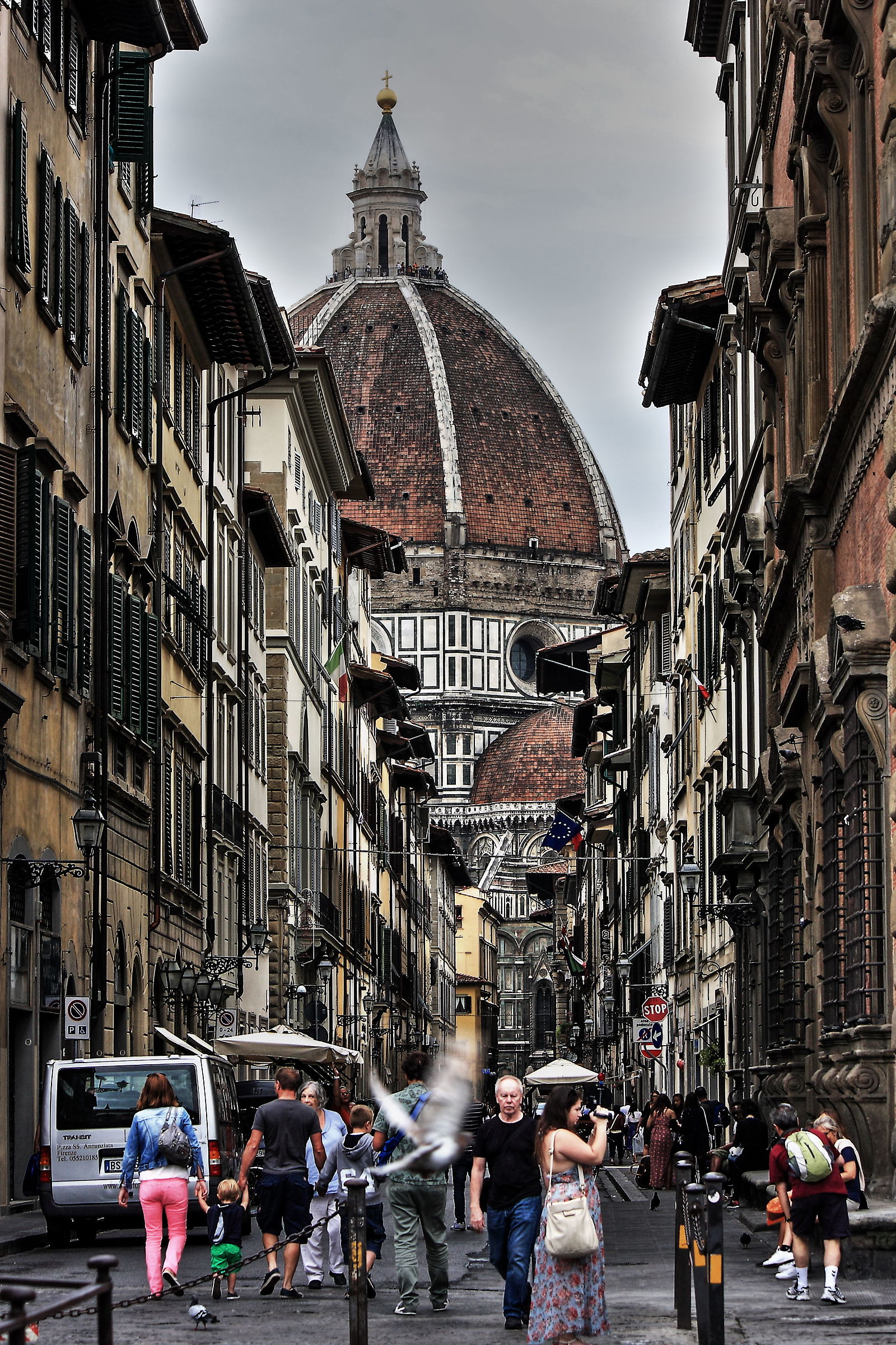 In Florence there is the dome of ' Bbrunelleschi...