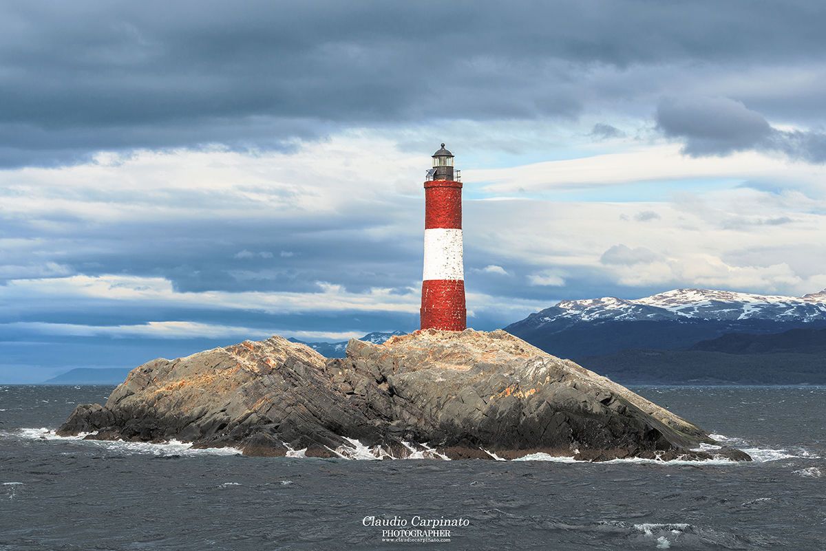 Les Éclaireurs Lighthouse - Canal Beagle...