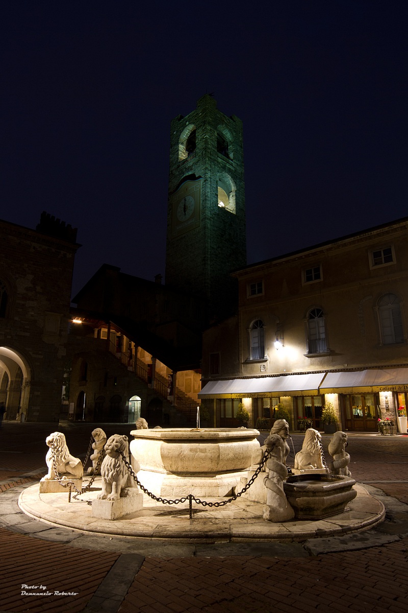 Piazza Vecchia...