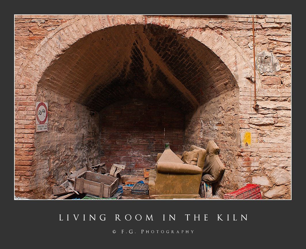 ...Living Room In The Kiln...