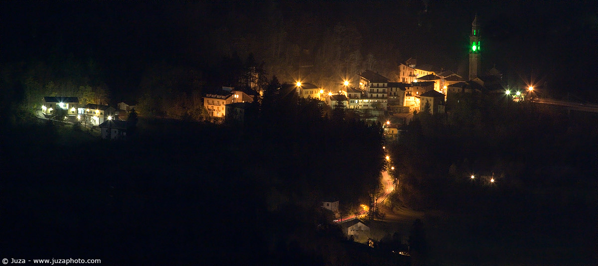 Villaggio nella notte, 003912...