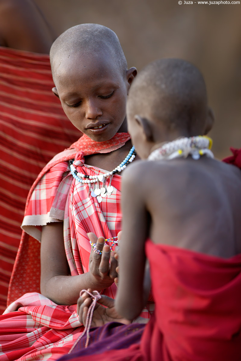Masai girls, 008442...