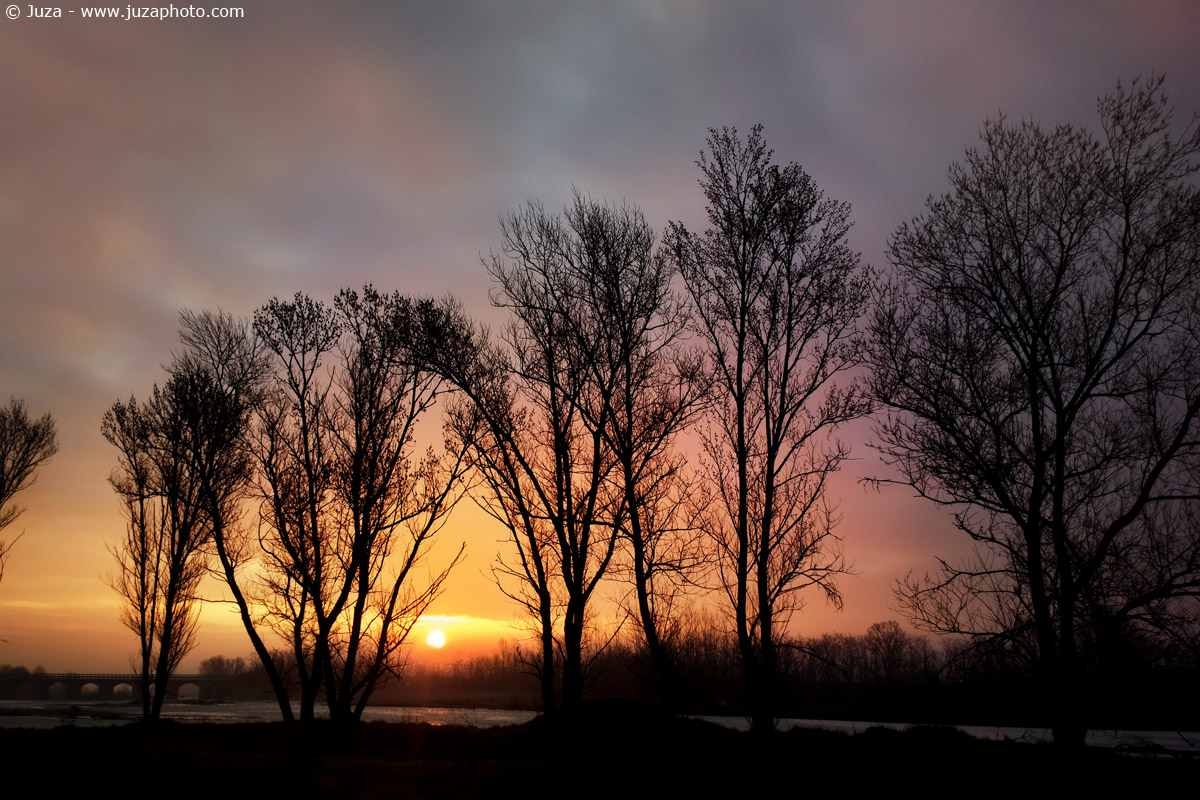 Sunrise on the River Nure (Nokia 808), 016595...