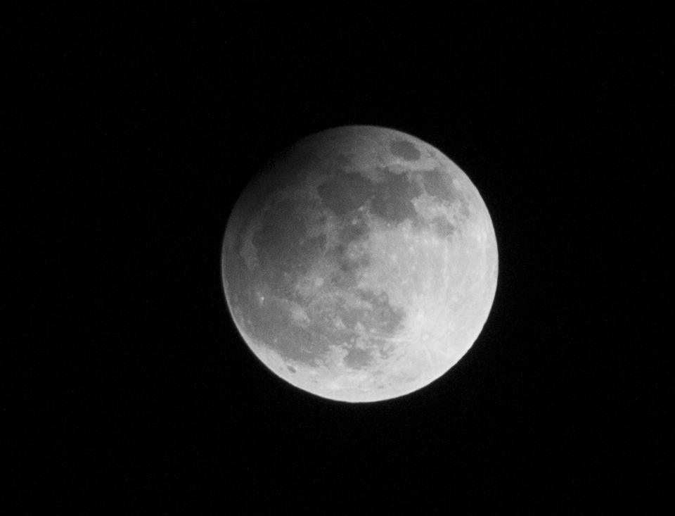 eclissi  ORE 22.07 DEL 25.04.13...