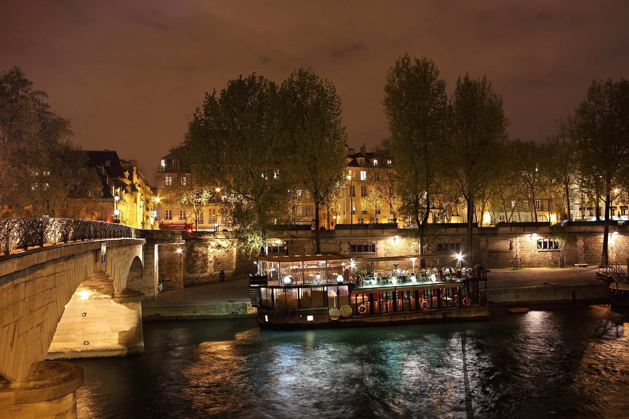 Paris along the Seine-...