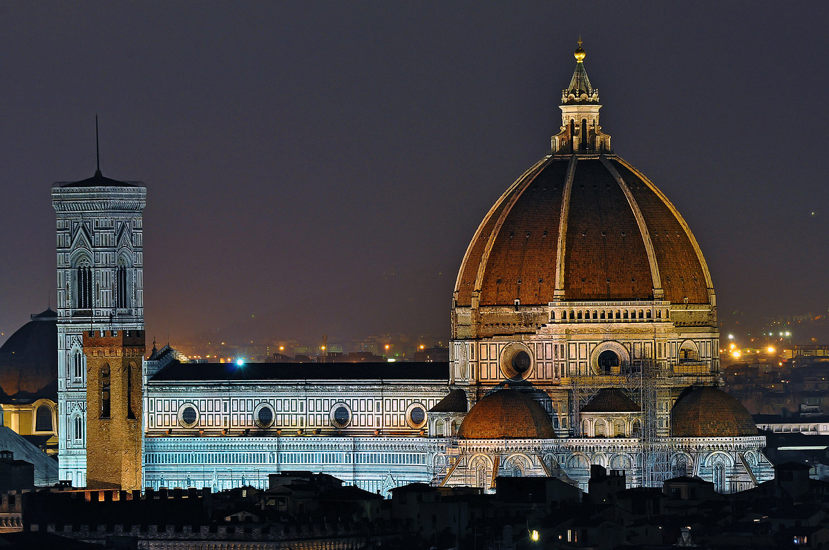 Florence - Duomo from Piazzale Michelangelo...