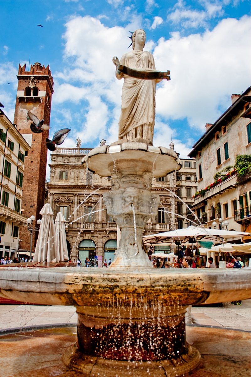 The fountain of Verona...