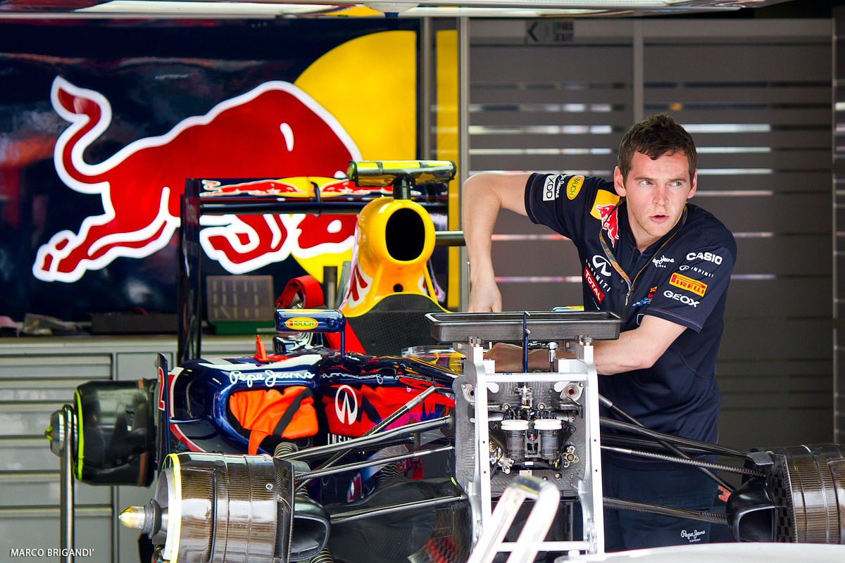 Mechanic Red Bull F1 Monza 2011...