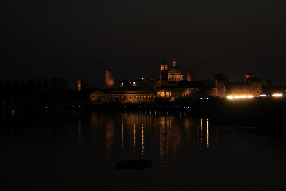 Notte Mantova...