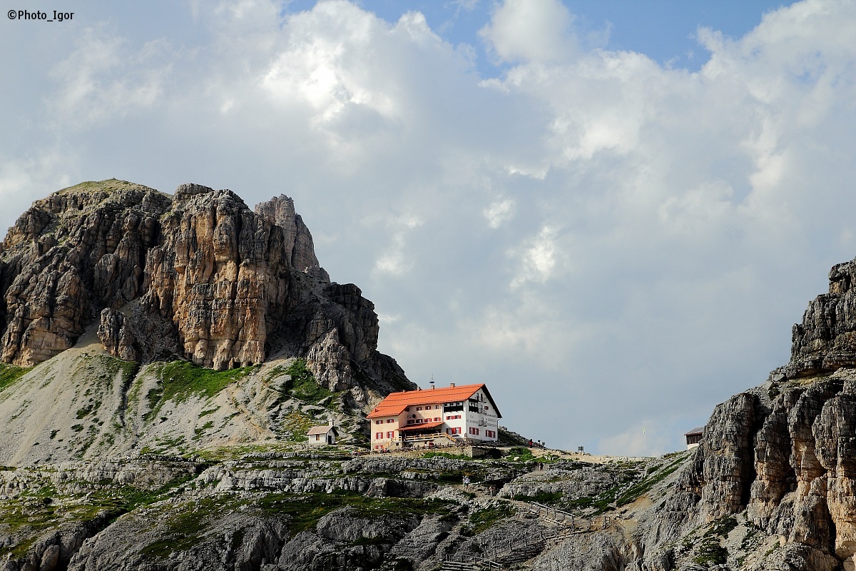 Rifugio Locatelli with Circular Polarizer...