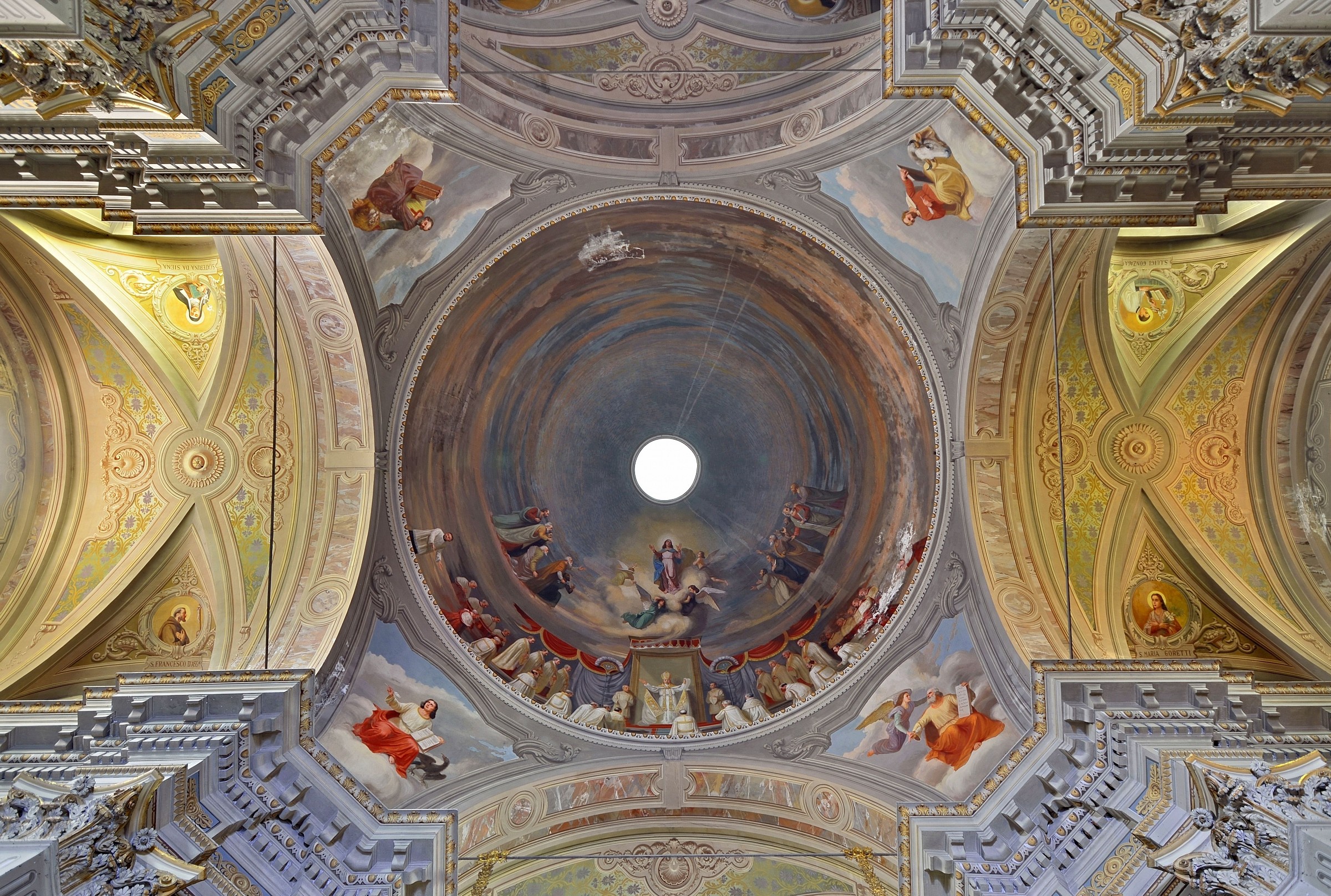 Cupola Chiesa San.Giorgio - Cannero (Vb) HDR...