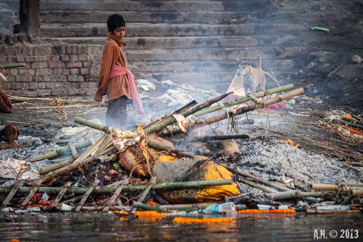 The funeral pyre in Varanasi...