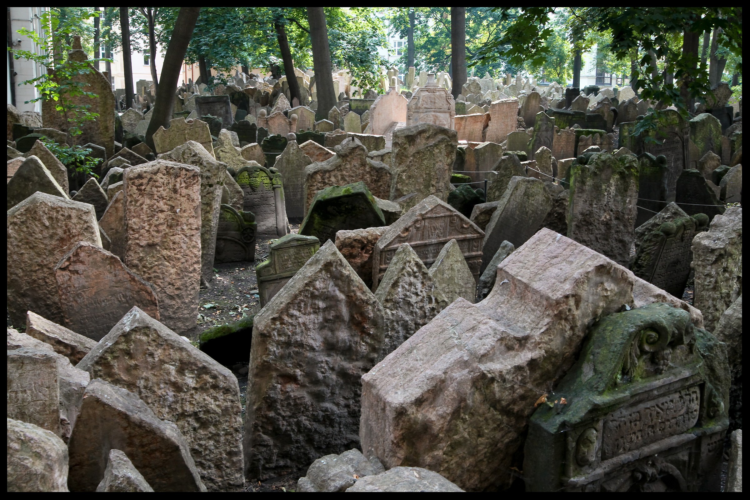 Cimitero di Praga...