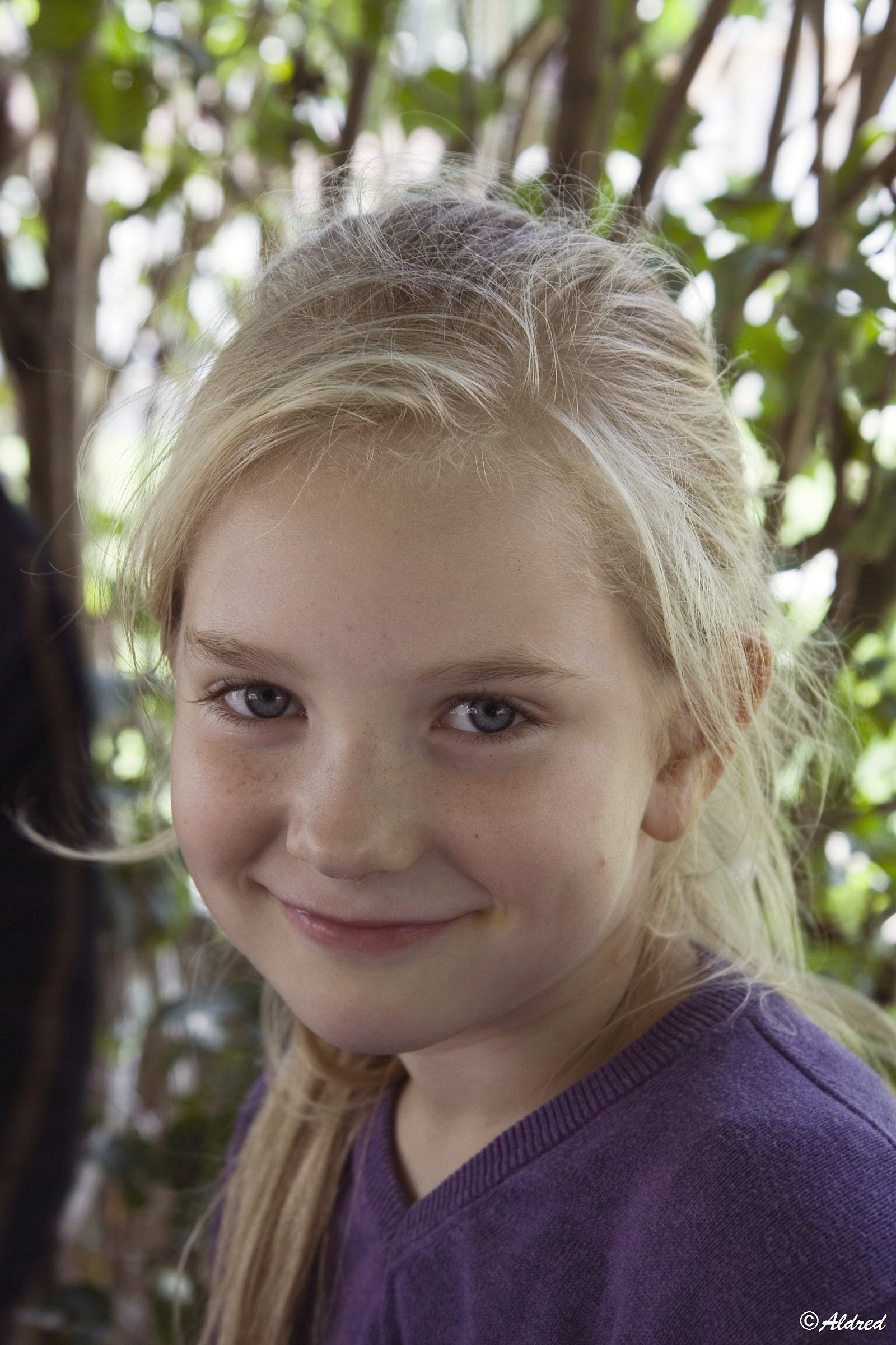 Loona Maria 4...