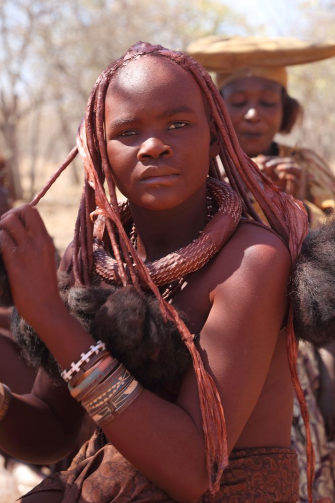 Young woman Himba - Namibia...