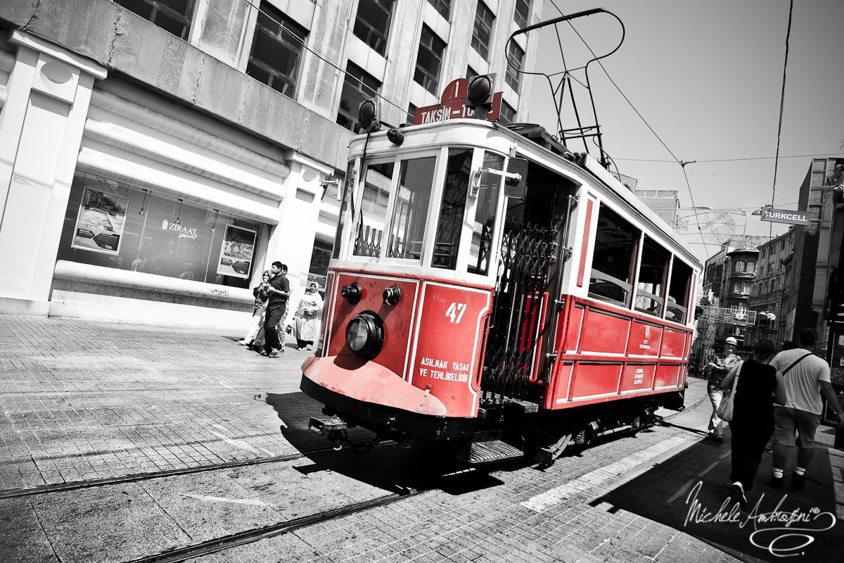 The funicular to Taksim Tnel that connects to Kabata?...