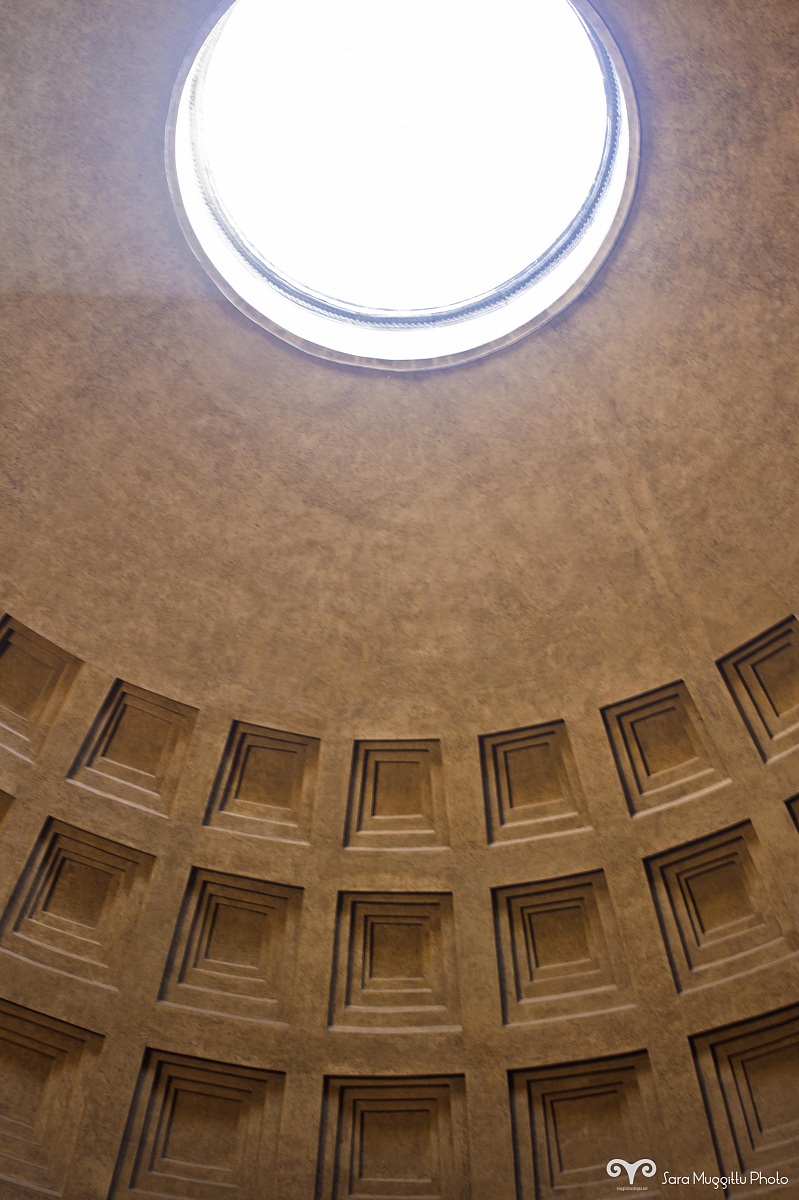 Geometrie al Pantheon...
